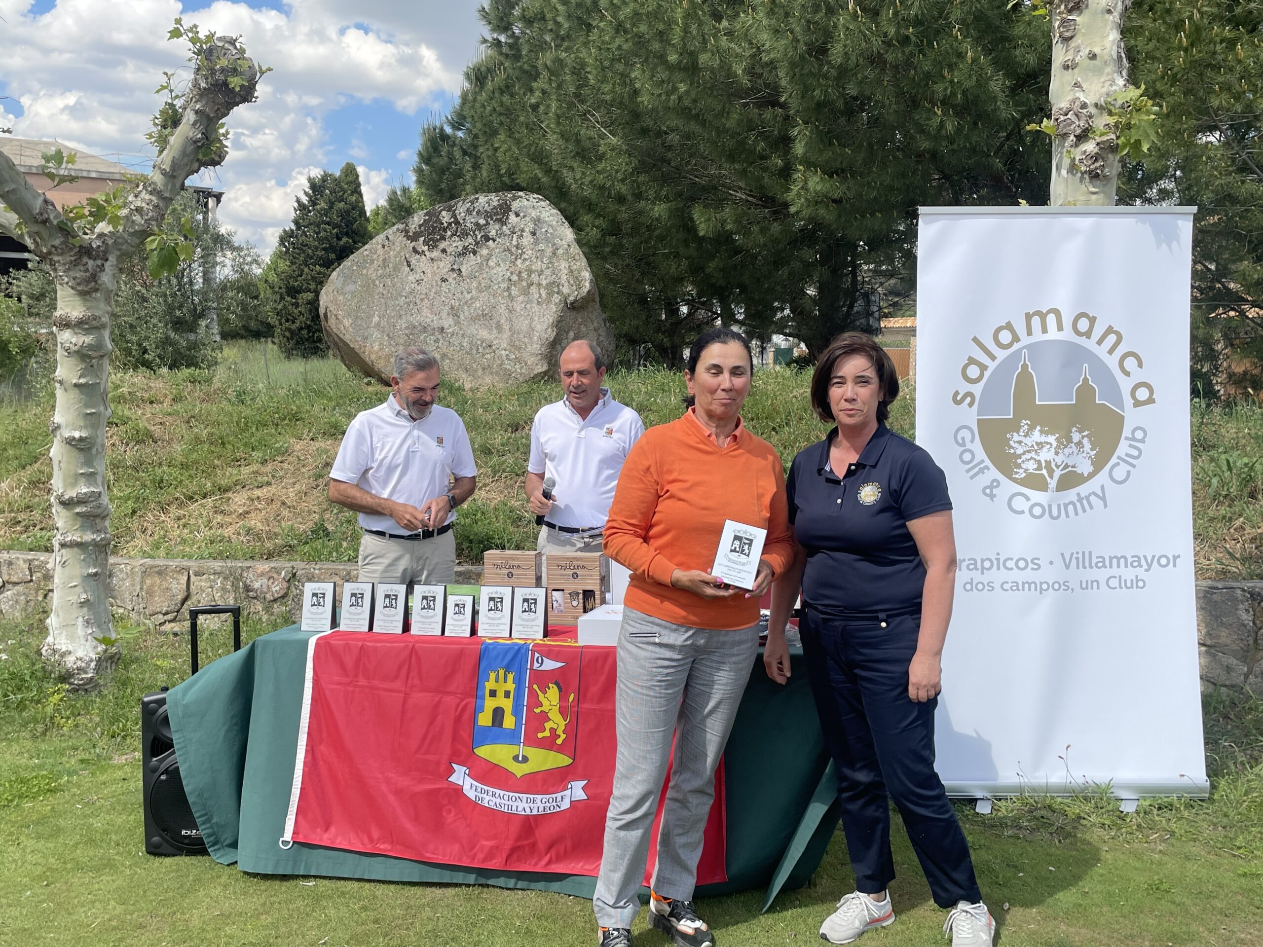 Javier García y María Yolanda Valbuena, mejores registros en el Campeonato Regional de Castilla y León en Villamayor