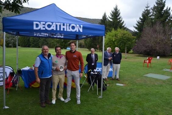 Fernando Cabezudo, segundo, a un suspiro del triunfo en el IV Puntuable Nacional de Pitch & Putt