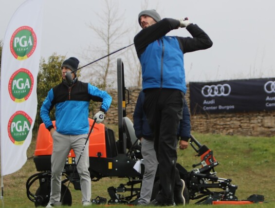 Alfonso Buendía, líder tras la primera ronda de la Gran Final PGA en Saldaña