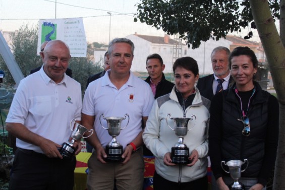 Virginia Manzanera, brillante subcampeona de España Senior de Pitch & Putt