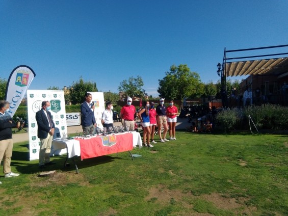 Manuel García y Cristina Carlón, mejores resultados en el Campeonato Juvenil de Castilla y León