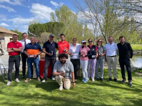 Javier García y Raquel Ortiz de Pinedo obtienen el triunfo en el Campeonato Mid Amateur de Castilla y León