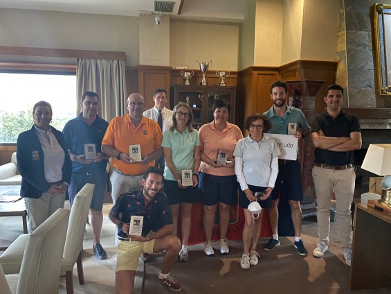 Adrián de Castro y María Yolanda Valbuena estrenan condición de ganadores en el Campeonato Regional de Castilla y León