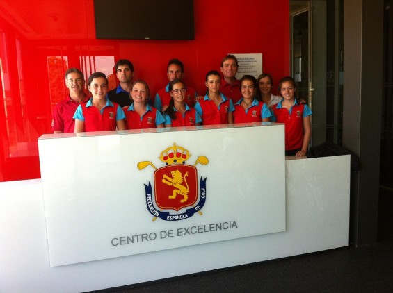 Asistencia del equipo femenino de Castilla y León al Centro de Excelencia del Golf