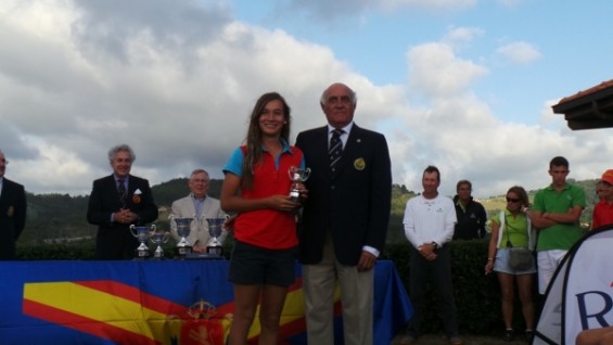 Cecilia Díez Moliner se proclama subcampeona de España Cadete de Pitch & Putt